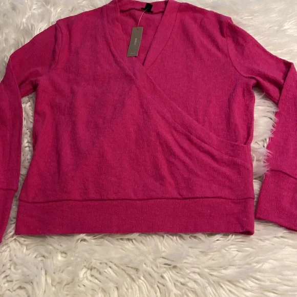 J.Crew Shirt size XS brand new with tags color pink length 22” bust 34” - Picture 7 of 12